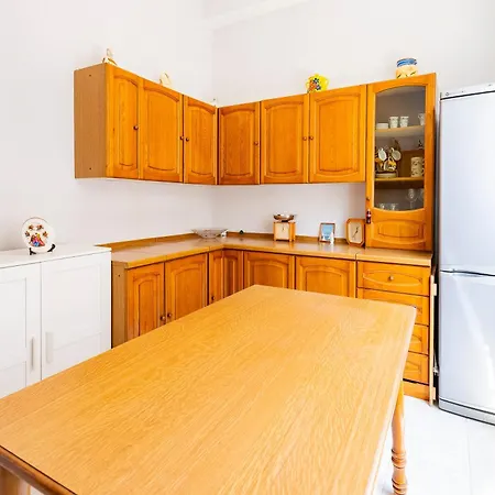 Guesthost - In The Centre Near The Station! * Pescara