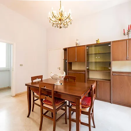 Appartement Guesthost - In The Centre Near The Station! Pescara