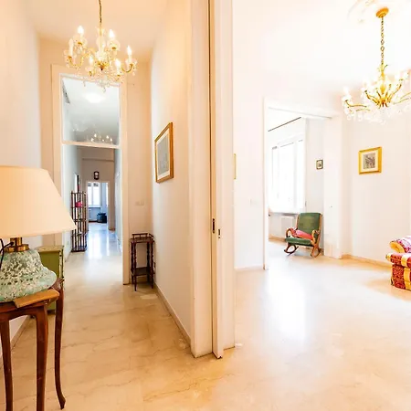 Guesthost - In The Centre Near The Station! Appartement Pescara